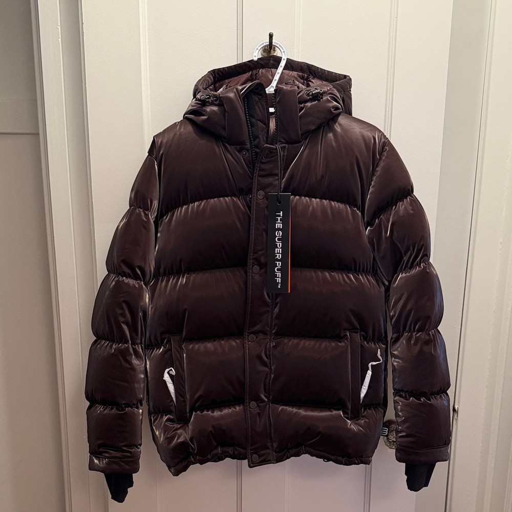 Aritzia Super Puff Jacket in Dark Brown